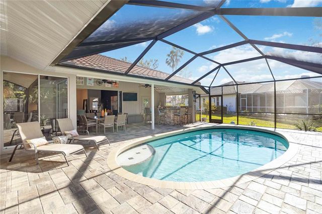 7324 LINKS COURT, Sarasota, FL 34243