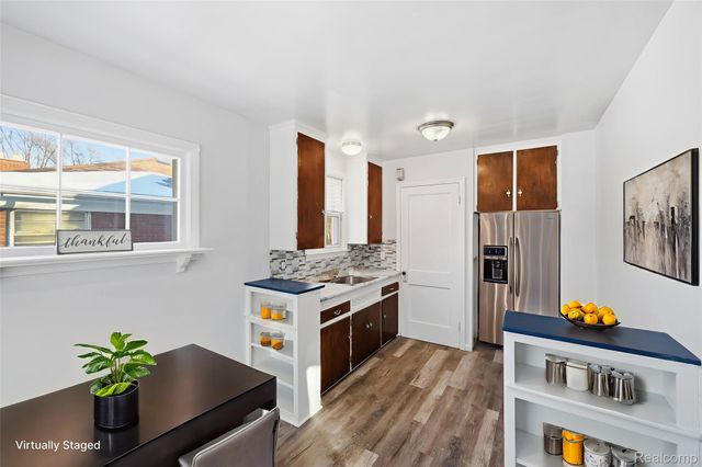 1709 S Deacon Street, Detroit, MI 48217