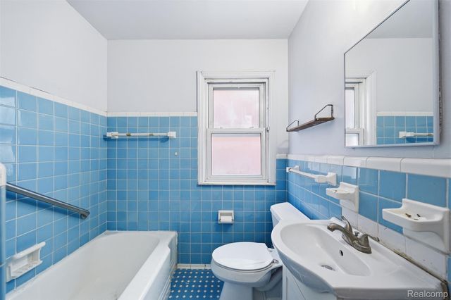 1709 S Deacon Street, Detroit, MI 48217