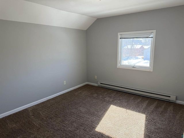 1121 N 12th St, Superior, WI 54880