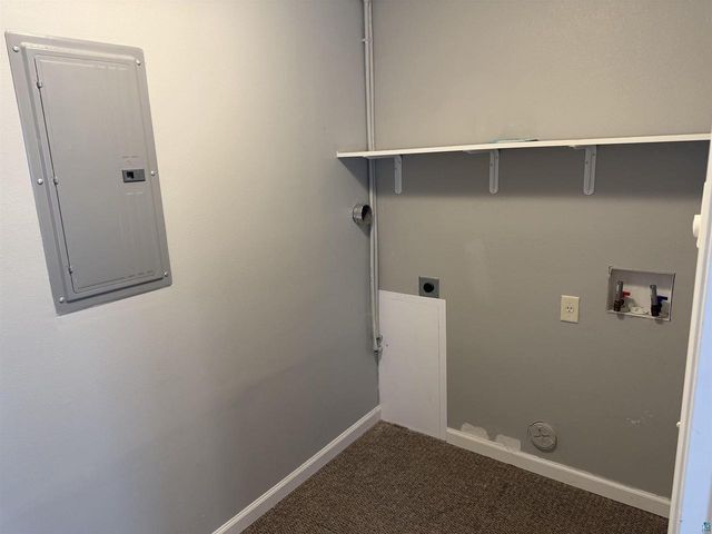 1121 N 12th St, Superior, WI 54880