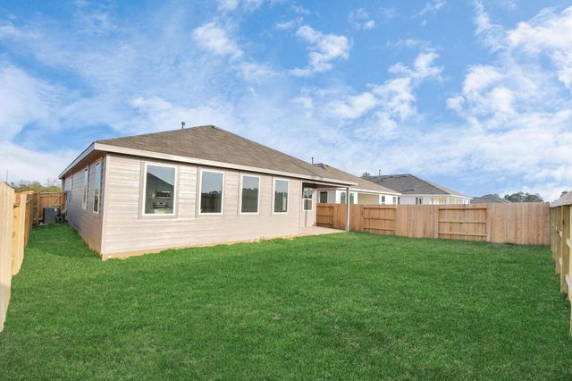 934 Garden Path Drive, Willis, TX 77318