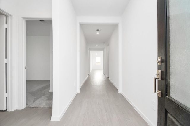 934 Garden Path Drive, Willis, TX 77318