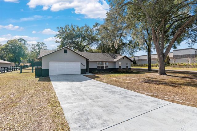 8306 SW 100TH LANE ROAD, Ocala, FL 34481