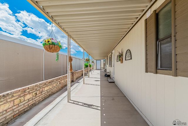 1855 W Camino Otero, Yuma, AZ 85364