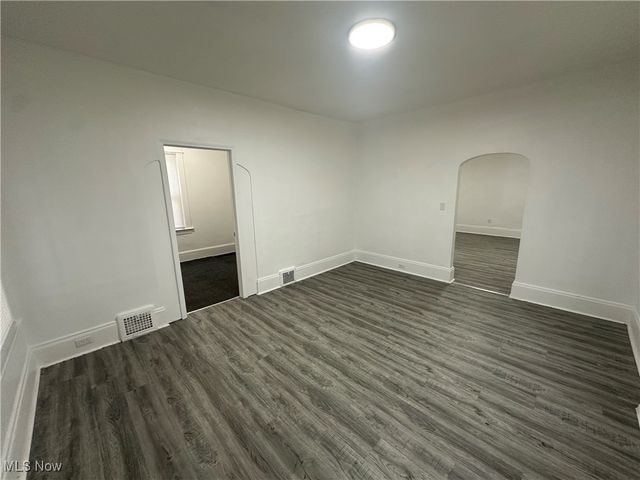 3823 E 54th Street, Cleveland, OH 44105