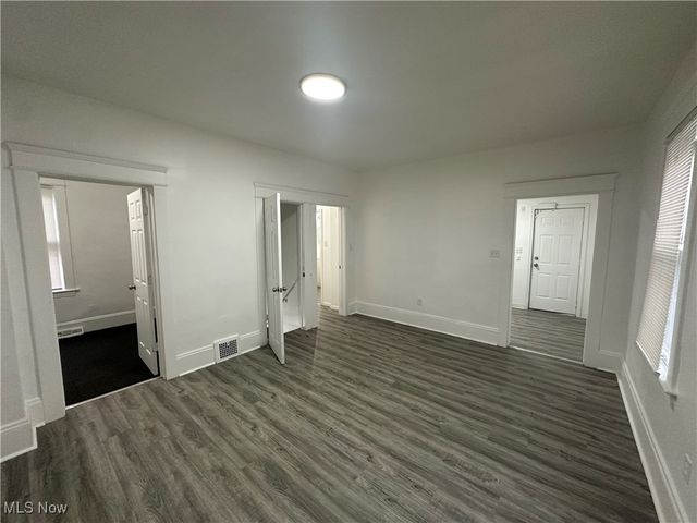 3823 E 54th Street, Cleveland, OH 44105