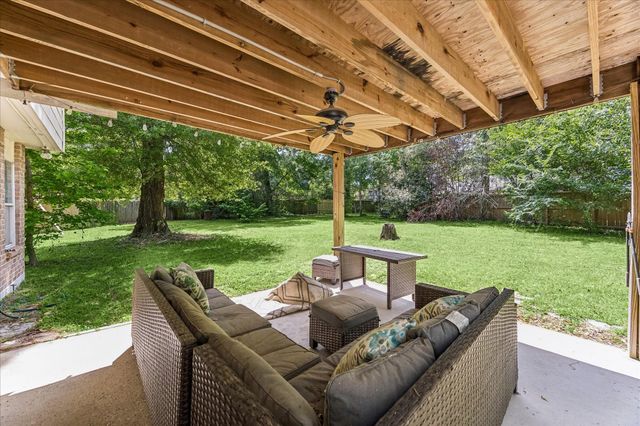 13 Fiddleleaf Court, The Woodlands, TX 77381