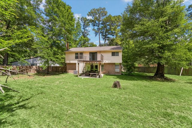 13 Fiddleleaf Court, The Woodlands, TX 77381