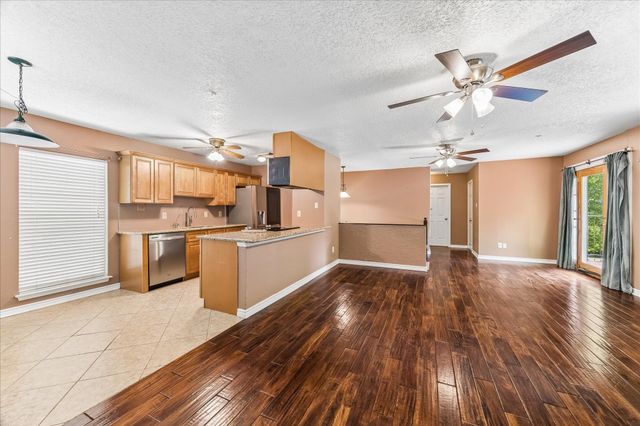 13 Fiddleleaf Court, The Woodlands, TX 77381