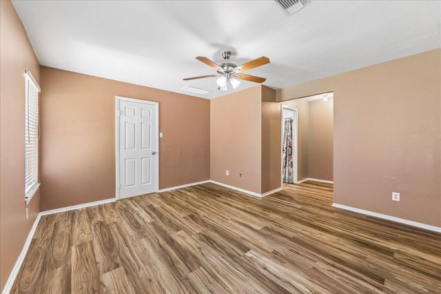 13 Fiddleleaf Court, The Woodlands, TX 77381