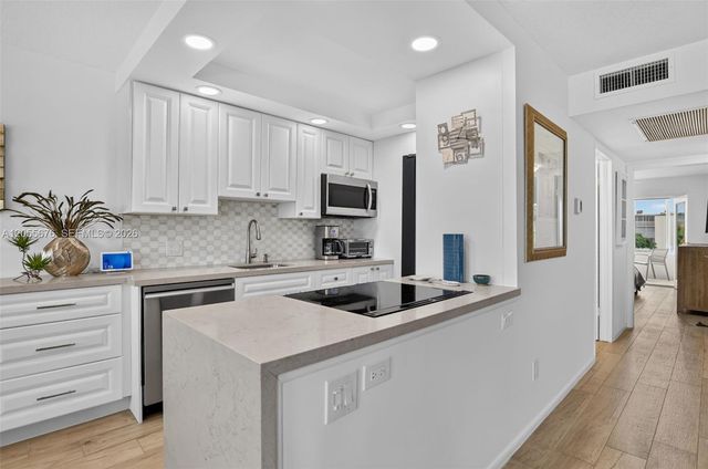 3052 Guildford C 3052 3052, Boca Raton, FL 33434