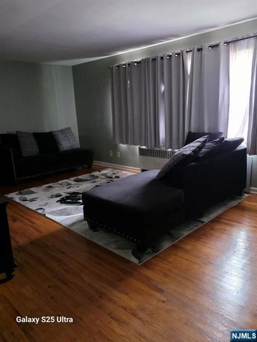 4 Gainesborough Terrace 1B, River Edge, NJ 07661