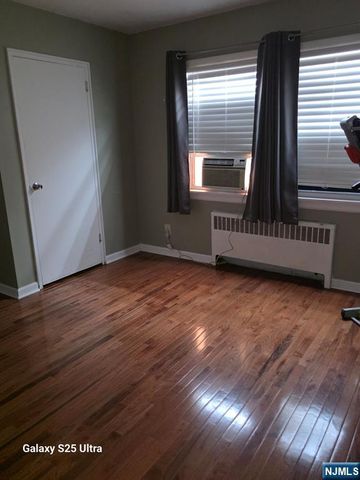4 Gainesborough Terrace 1B, River Edge, NJ 07661