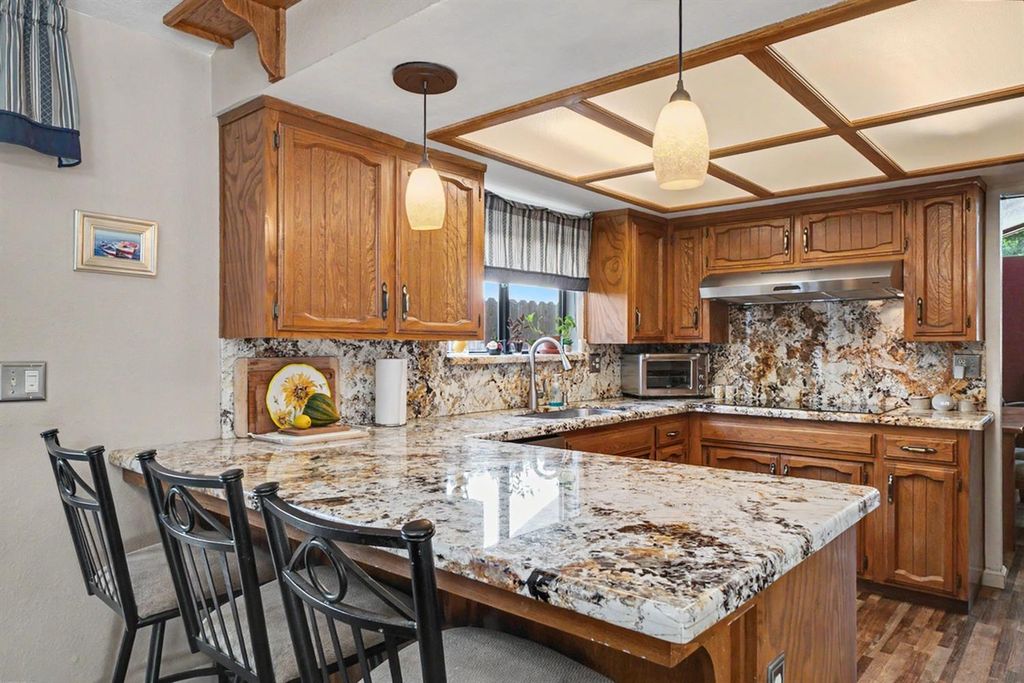 Image 21 of property listing at 2140 Ellery Avenue, Clovis, CA 93611