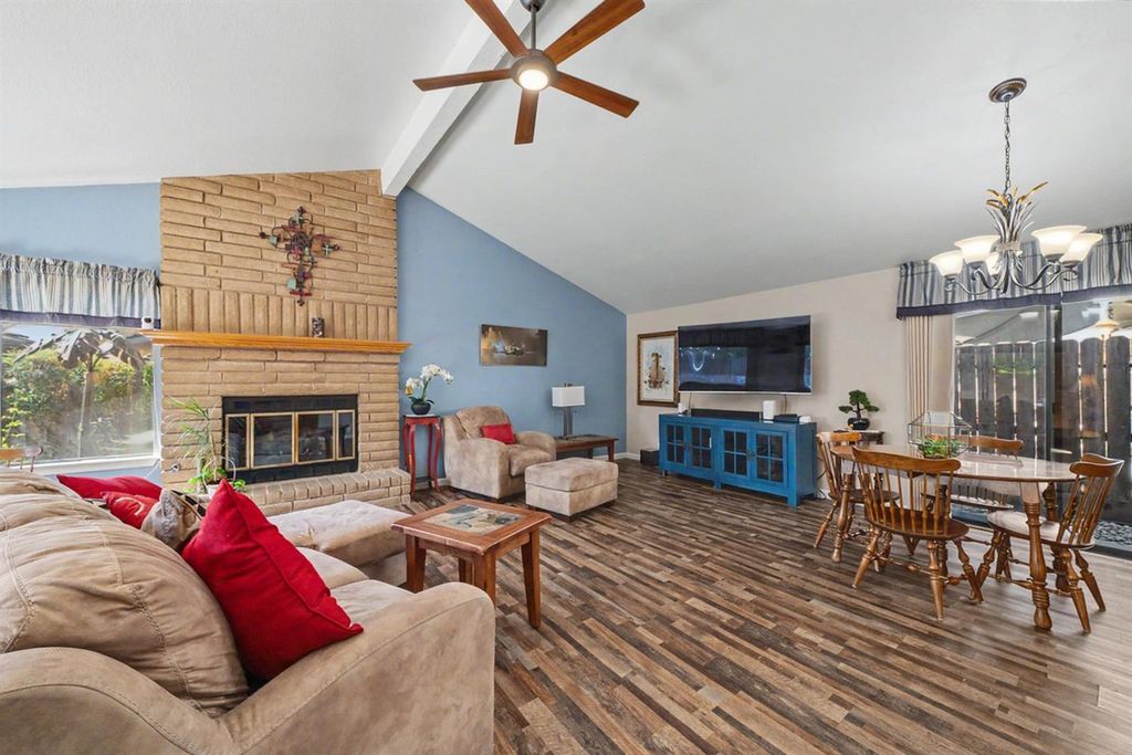 Image 27 of property listing at 2140 Ellery Avenue, Clovis, CA 93611