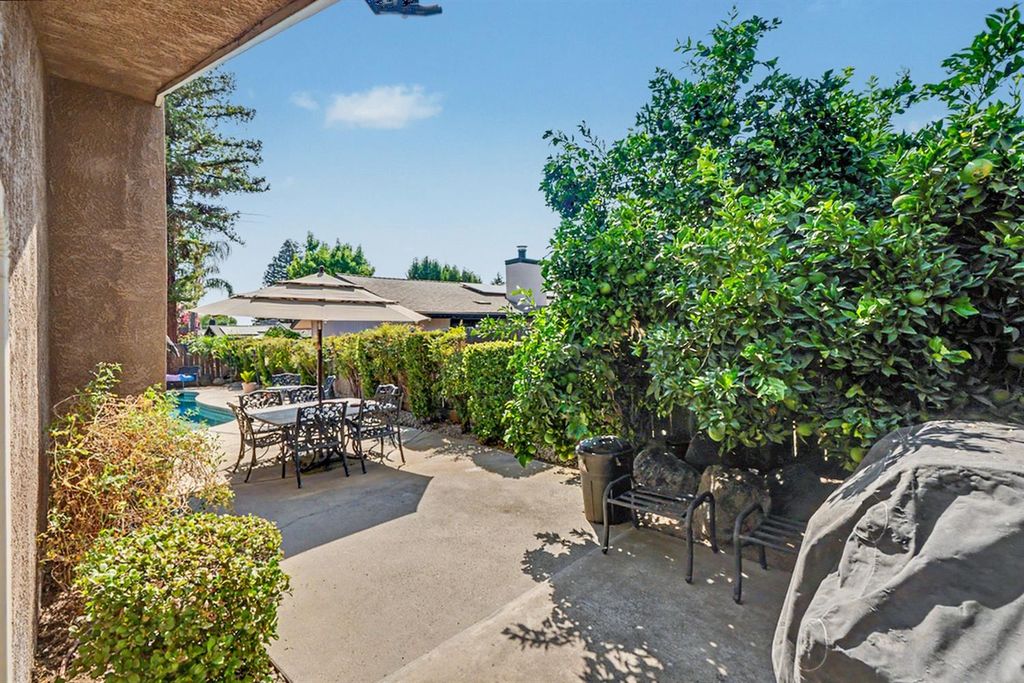 Image 45 of property listing at 2140 Ellery Avenue, Clovis, CA 93611