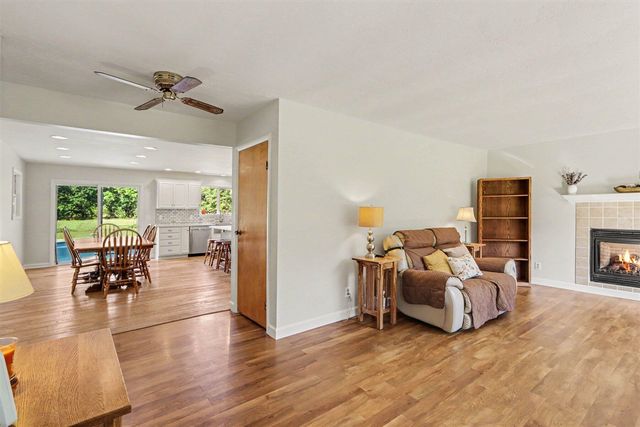 10560 W S Avenue, Mattawan, MI 49071