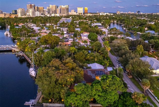 1115 SW 5th Place, Fort Lauderdale, FL 33312