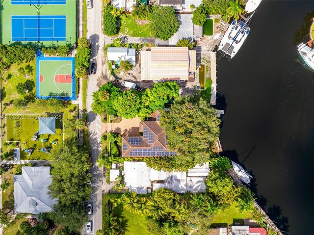1115 SW 5th Place, Fort Lauderdale, FL 33312