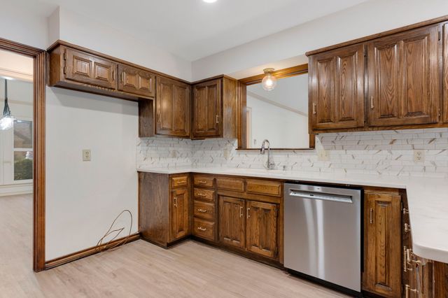 1412 Wagonwheel Court, Irving, TX 75061