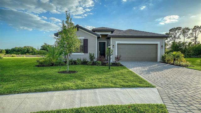 5321 SEAL ISLE COURT, Bradenton, FL 34211