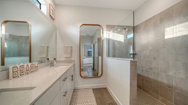 5321 SEAL ISLE COURT, Bradenton, FL 34211