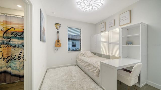 5321 SEAL ISLE COURT, Bradenton, FL 34211