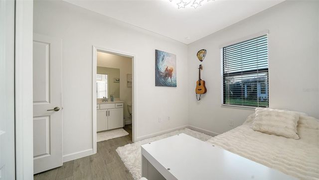 5321 SEAL ISLE COURT, Bradenton, FL 34211