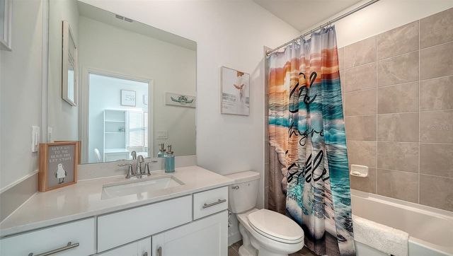 5321 SEAL ISLE COURT, Bradenton, FL 34211