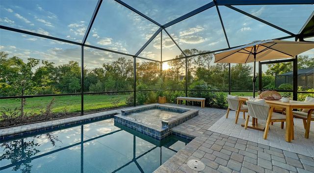 5321 SEAL ISLE COURT, Bradenton, FL 34211