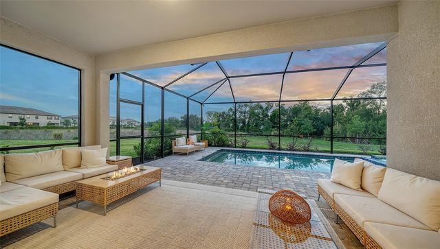 5321 SEAL ISLE COURT, Bradenton, FL 34211