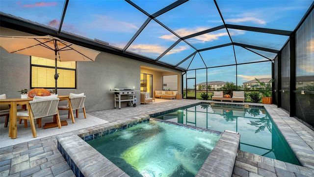 5321 SEAL ISLE COURT, Bradenton, FL 34211