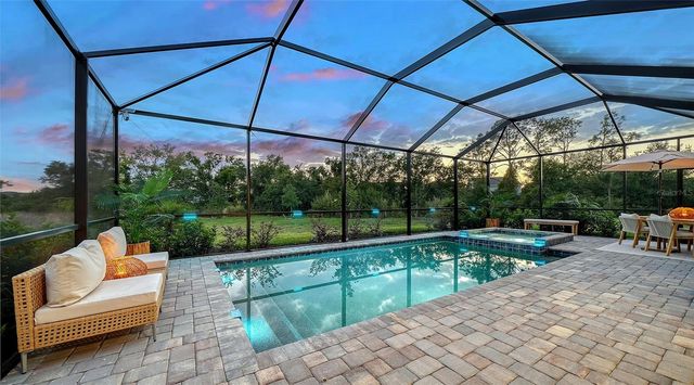 5321 SEAL ISLE COURT, Bradenton, FL 34211