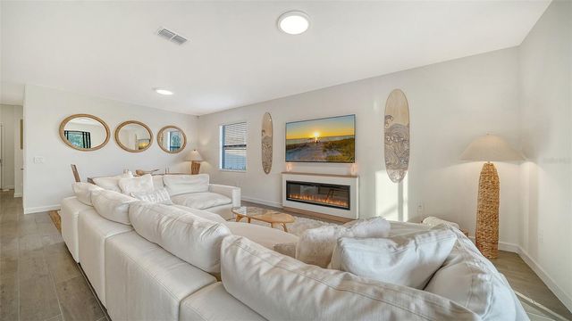 5321 SEAL ISLE COURT, Bradenton, FL 34211