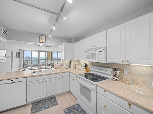9940 S Ocean Drive 508, Jensen Beach, FL 34957