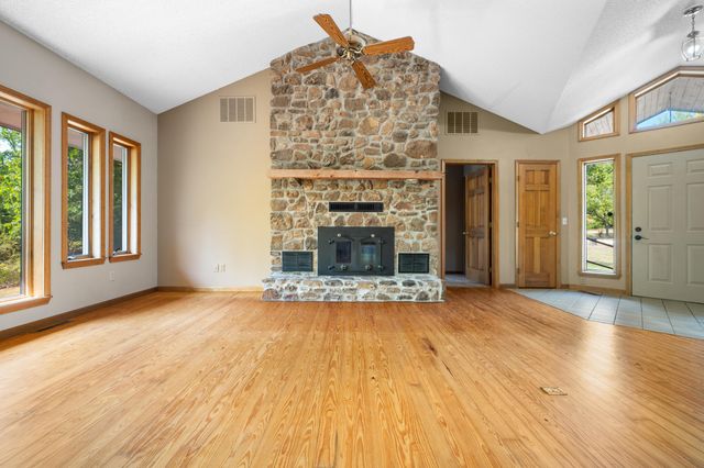 1807 Highway 32, Halfway, MO 65663