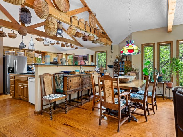 1807 Highway 32, Halfway, MO 65663