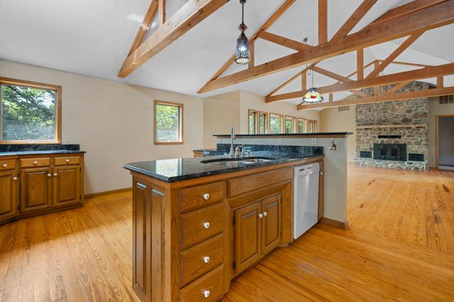 1807 Highway 32, Halfway, MO 65663