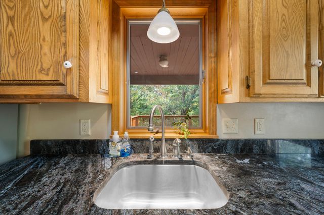 1807 Highway 32, Halfway, MO 65663