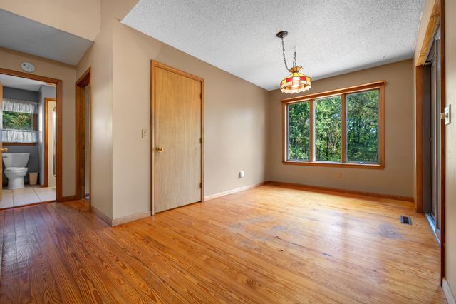 1807 Highway 32, Halfway, MO 65663