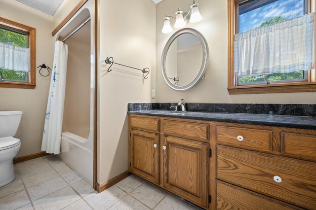 1807 Highway 32, Halfway, MO 65663