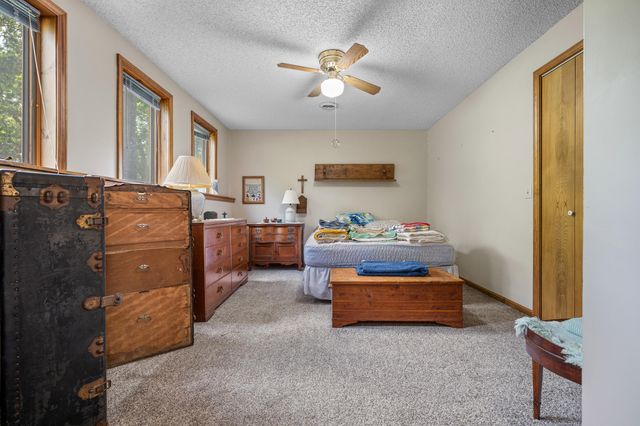 1807 Highway 32, Halfway, MO 65663