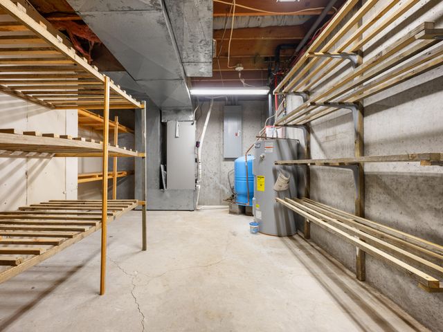 1807 Highway 32, Halfway, MO 65663