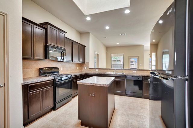 11413 W Woodmark, Conroe, TX 77304