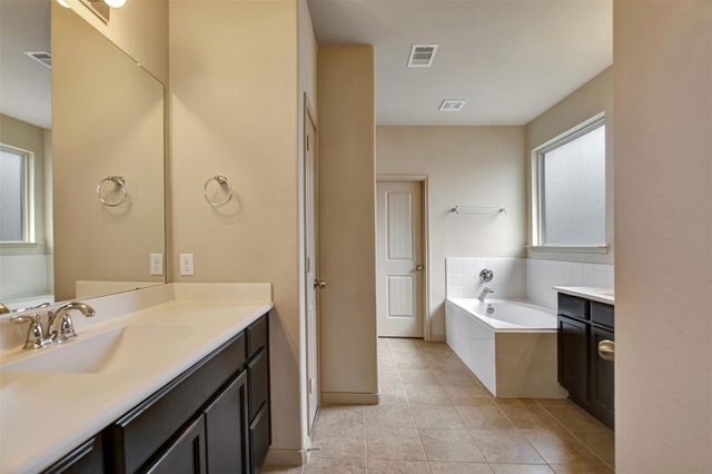 11413 W Woodmark, Conroe, TX 77304