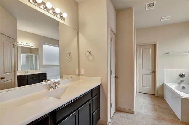 11413 W Woodmark, Conroe, TX 77304