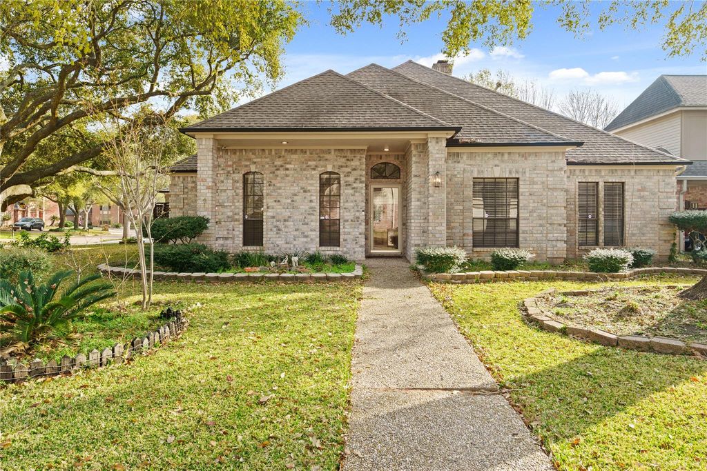 1015 Flagmore Drive, Katy, TX 77450