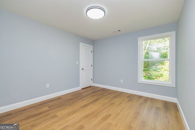 142 Arnco 3rd Street, Newnan, GA 30263