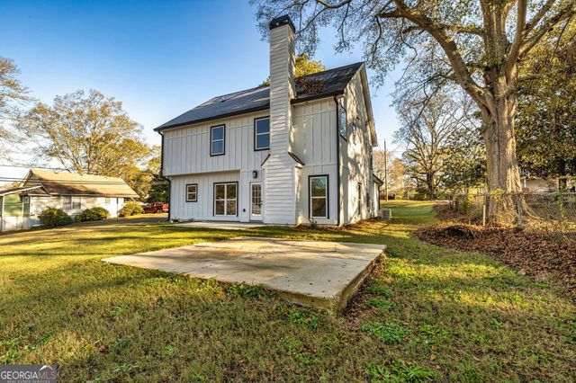 142 Arnco 3rd Street, Newnan, GA 30263